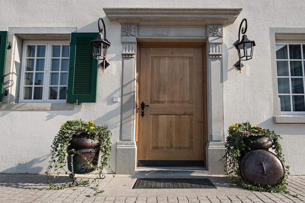 Gasthof Zum Hecht Fehraltorf Buitenkant foto